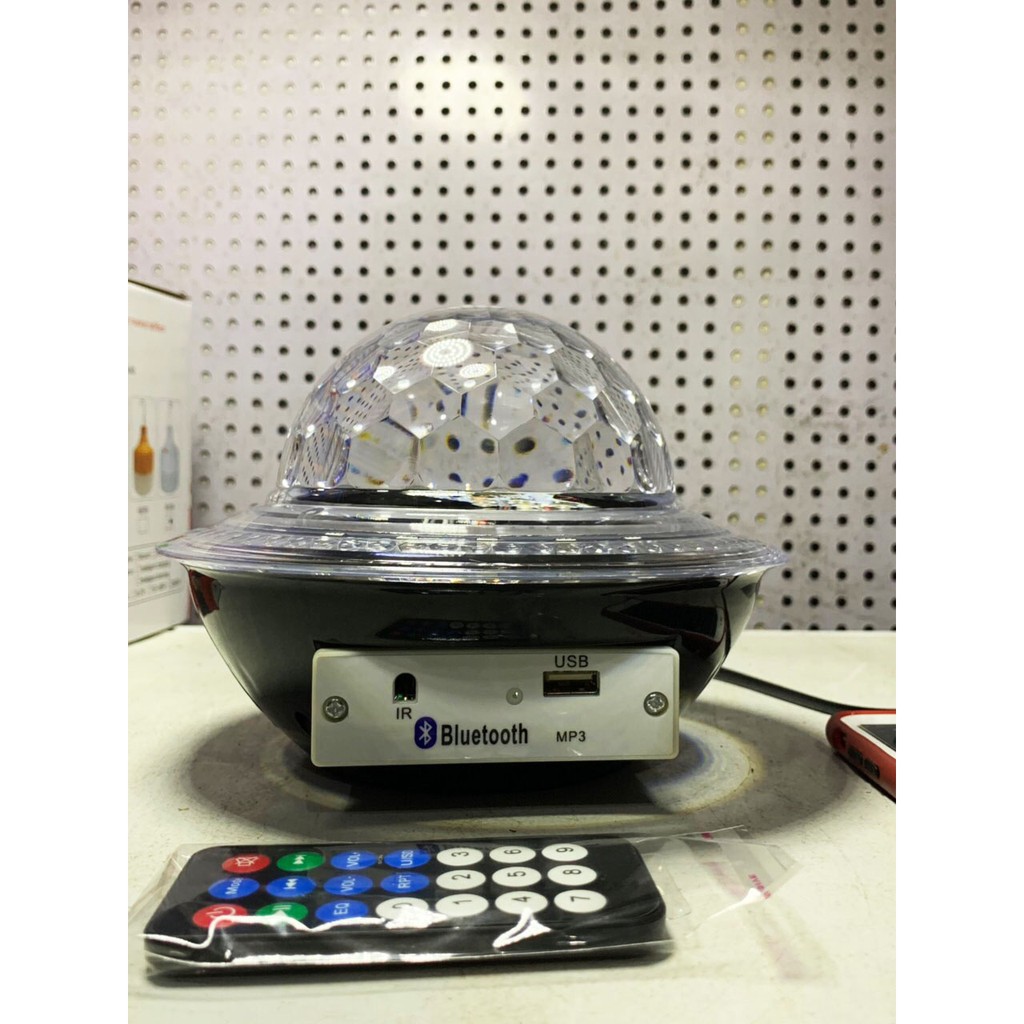 Đèn LED sân khấu bar vũ trường chớp 7 màu, hiệu ứng nhấp nháy xoay theo nhạc có remote điều khiển