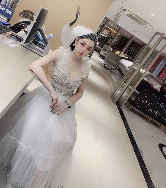 anh vaf video that 1000%  Đầm xoè kim tuyếnđính đá