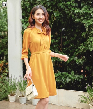 Đầm nữ công sở dáng suông midi thắt nơ eo Twentyfive N279