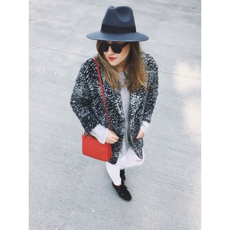 Túi đeo chéo hiệu xê lin mua 1 tách ra làm 3 chiếc mới 98%