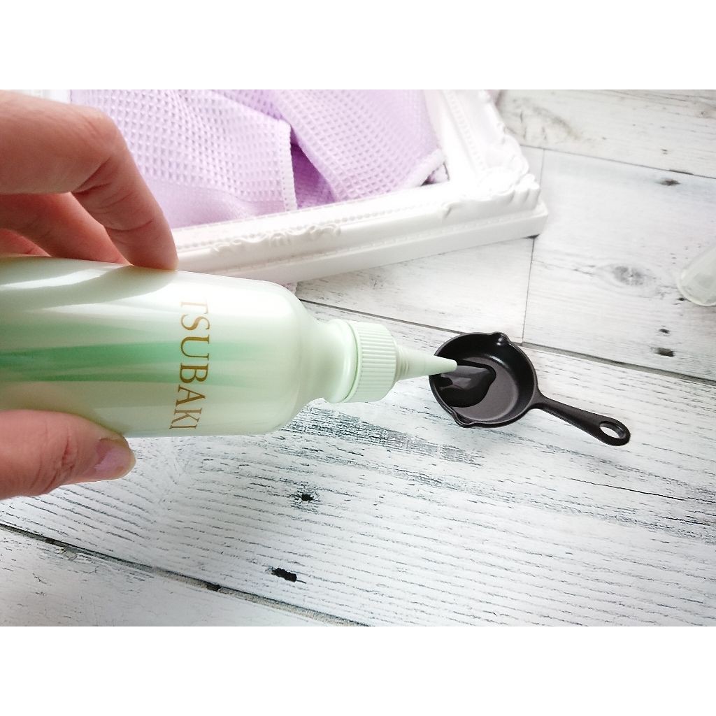 Dầu Gội Khô Tsubaki Dry Shampoo 180ml