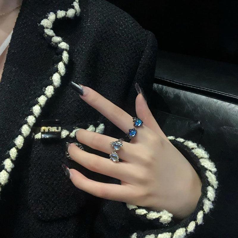 Nhẫn Kim Loại Đính Đá Mặt Trăng Trắng Đen Phong Cách Mới 2022