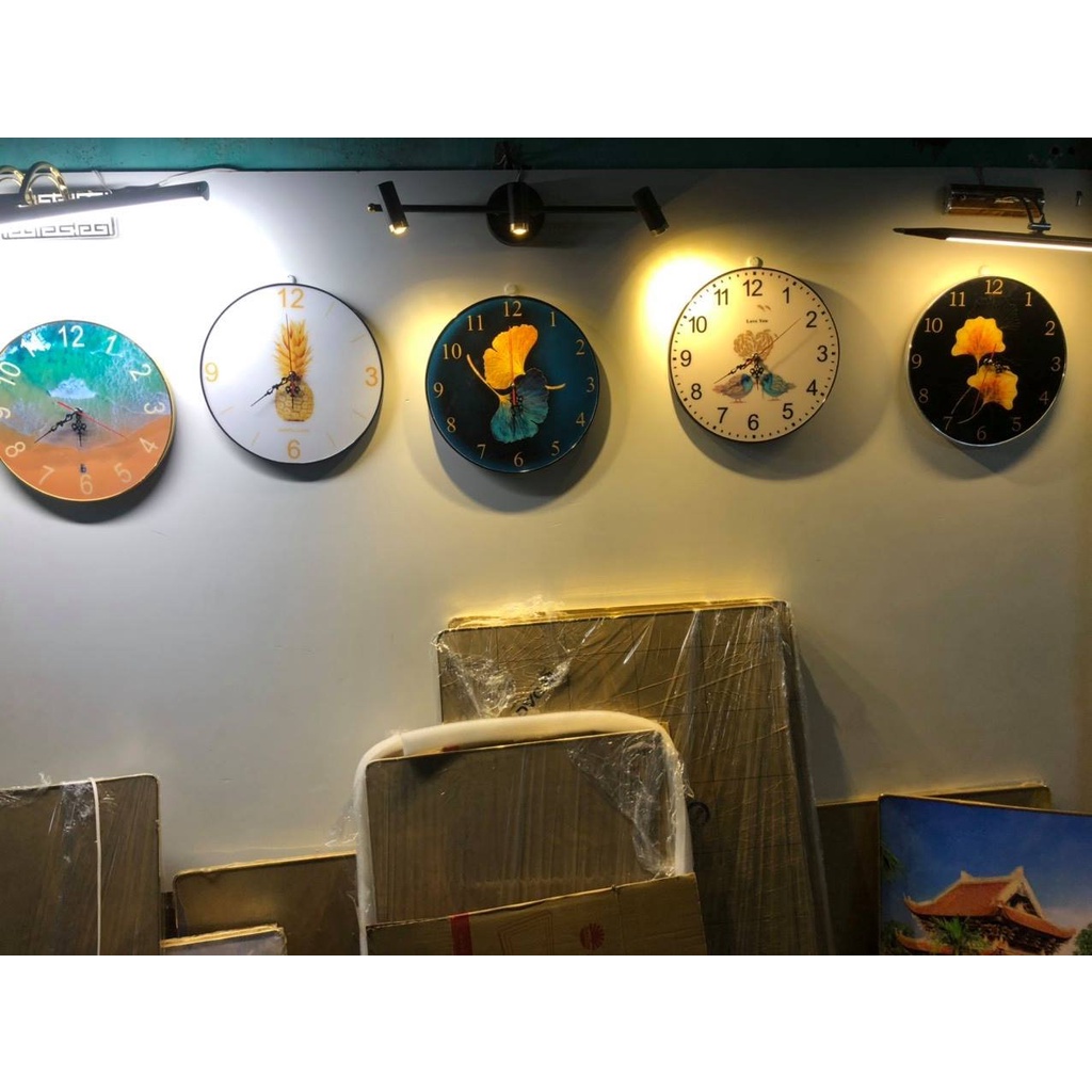Đồng hồ treo tường đẹp, đồng hồ trang trí treo tường kim trôi sang trọng hiện đại TẶNG KÈM pin và đinh -DH300