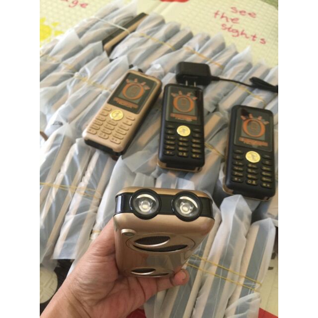 ĐIỆN THOẠI N6000 ONLINE 4 SIM 4 SÓNG CẦM CHẮC TAY