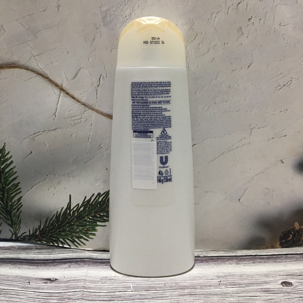 Dầu gội DOVE hoa sen nhật và nước gạo óng mềm tự nhiên 140g