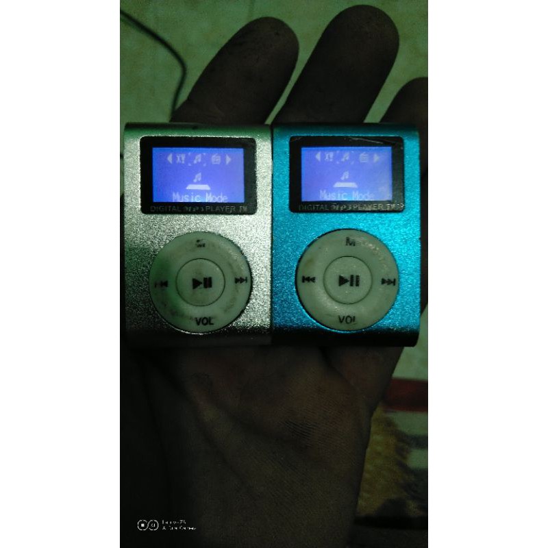 máy nghe nhạc mp3