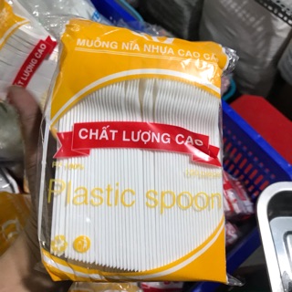 Muỗng nhựa dùng 1 lần