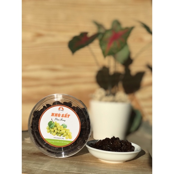Nho xanh sấy Ninh  Thuận  - Đất  Nắng