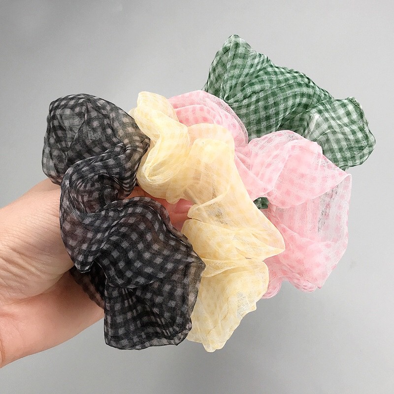 Scrunchies, Dây buộc tóc vải voan họa tiết caro