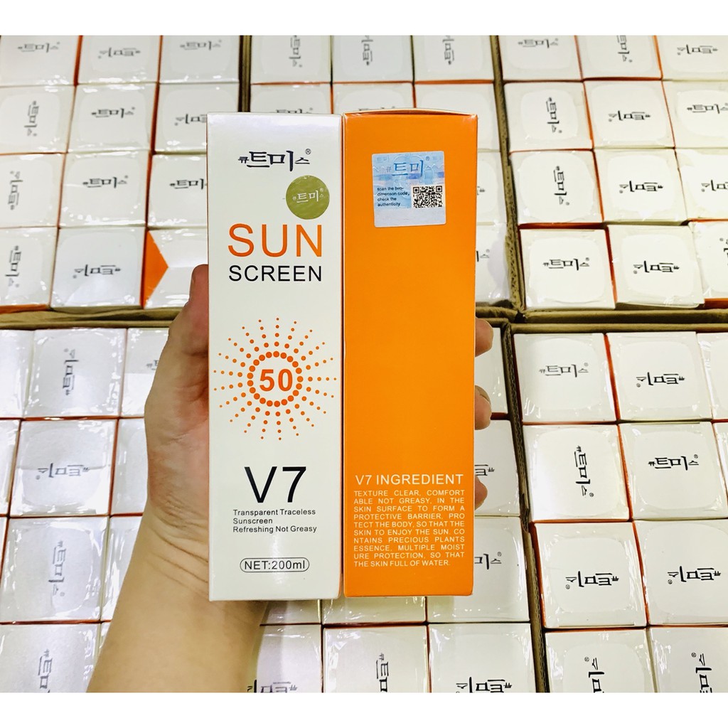 Kem chống nắng toàn thân dưỡng trắng da dạng xịt SUN SCREEN V7 Hàn Quốc