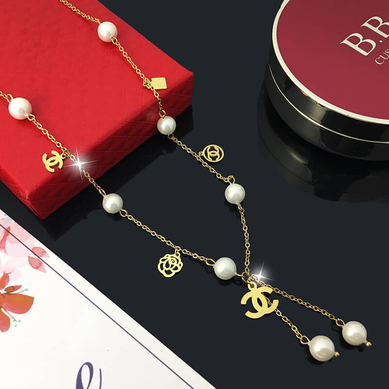 Dây chuyền mặt hoa hồng đính ngọc trai thời trang