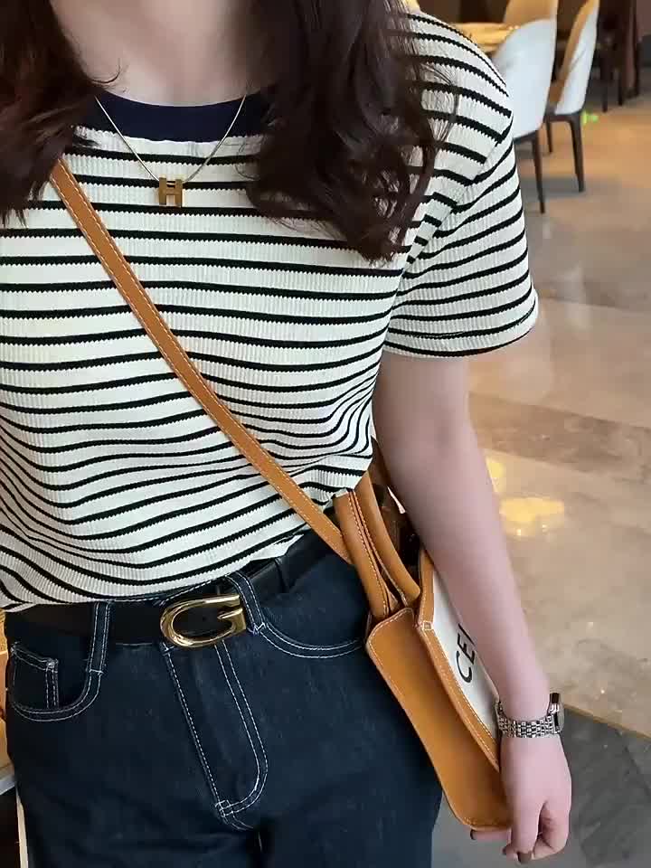Áo thun dệt kim vải lụa lạnh dáng ôm họa tiết kẻ sọc thời trang cho nữ | BigBuy360 - bigbuy360.vn