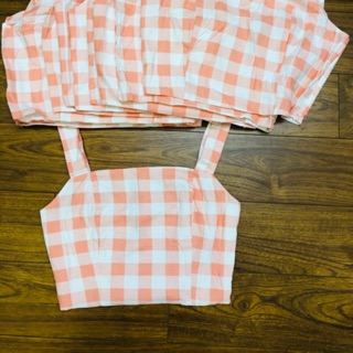 Áo Croptop kẻ caro