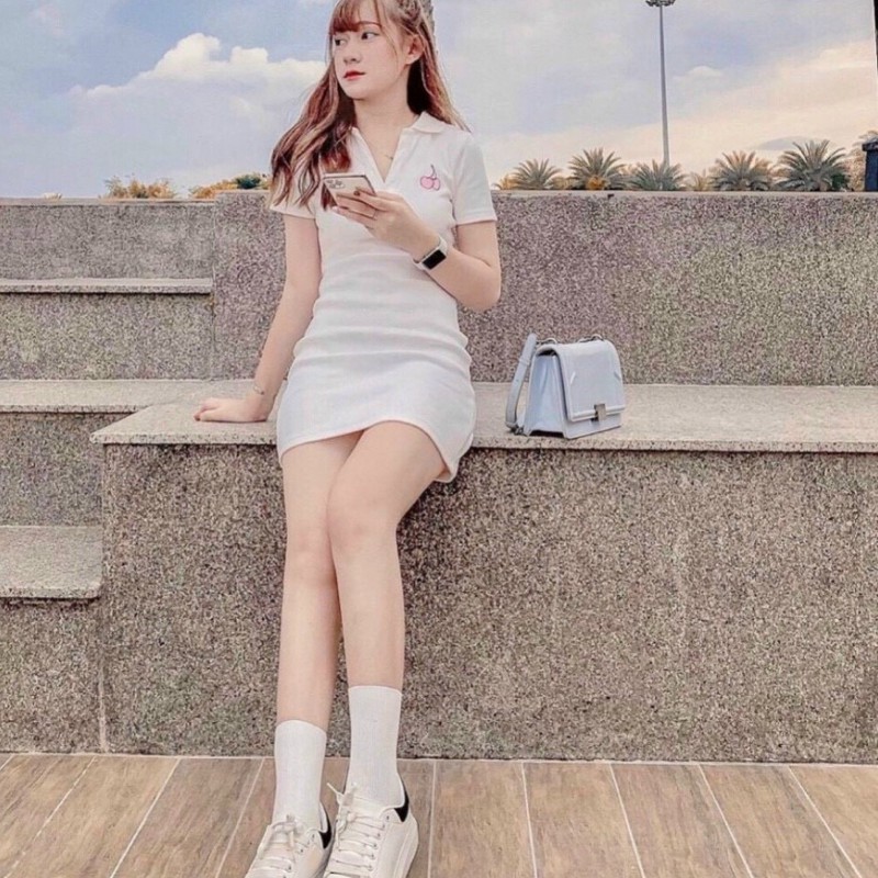 Váy Polo Ôm Body Tay Ngắn xinh Yêu Đầm thun body ôm 2 màu đen trắng vải thun bozip mềm mịn | BigBuy360 - bigbuy360.vn