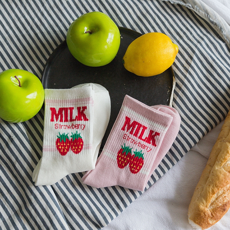 Đôi vớ dệt kim thêu họa tiết dễ thương phong cách Nhật Bản