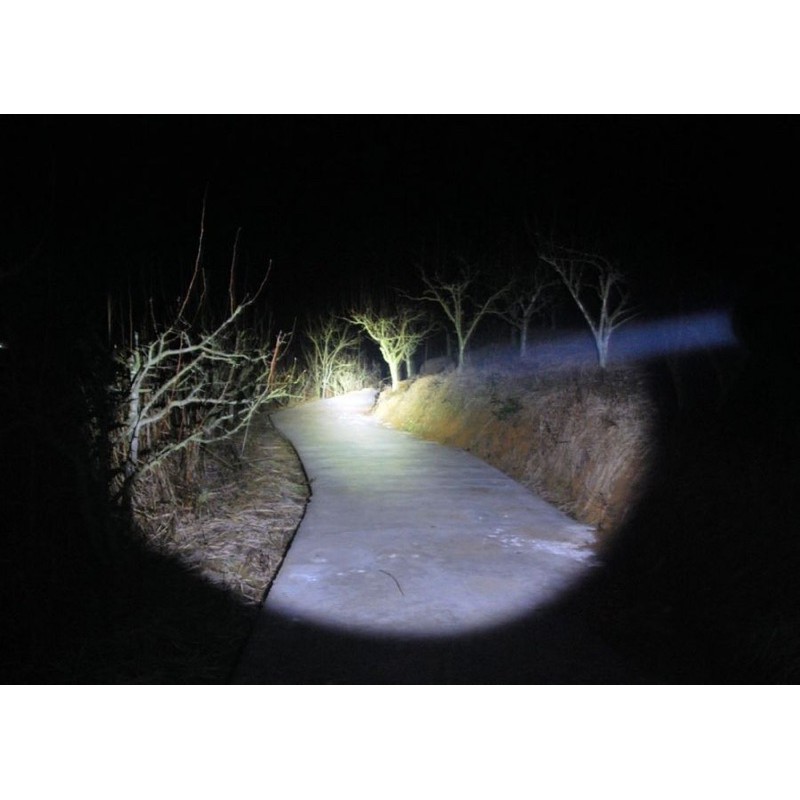 [HANG CHINH HANG] Đèn pin xe đạp siêu sáng X1T6, Độ sáng 1000 Lumen (Bộ Pin 8.4V+ Sạc + Đèn X1T6) .