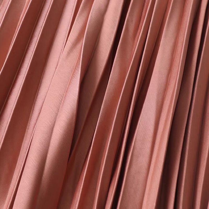 Chân váy xếp ly cam Mango