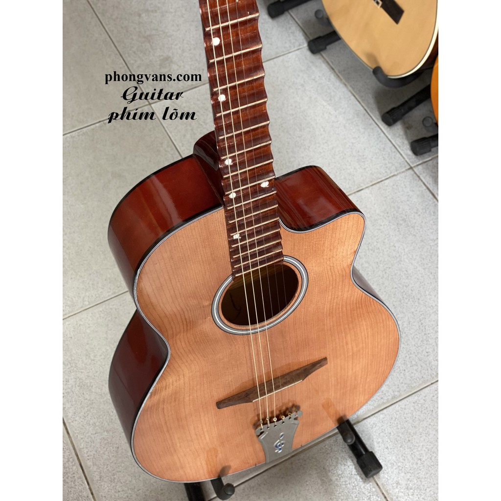 Đàn guitar thùng phím lõm chơi vọng cổ cải lương