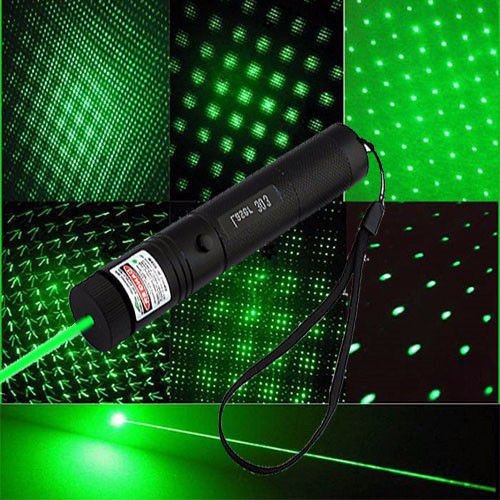 Đèn pin Laser 303 vỏ vàng tia sáng xanh