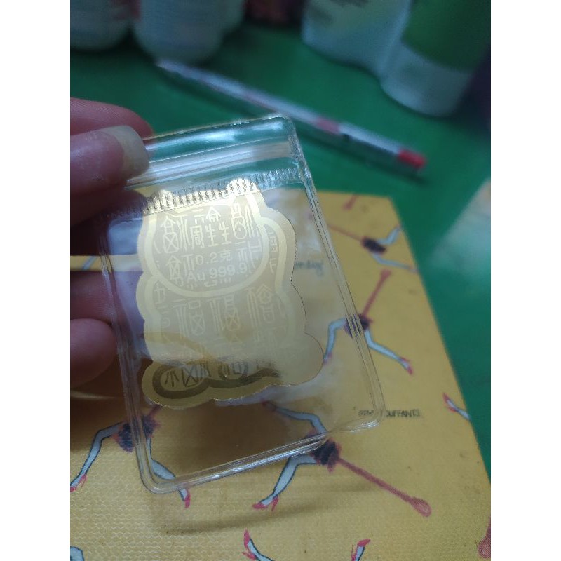 Mèo may mắn dán lưng điện thoại ( mạ vàng )