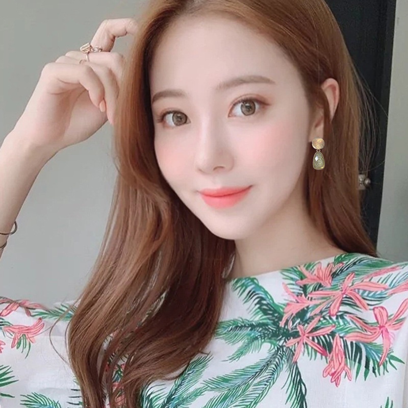 Khuyên tai Pinkdudu PD710 dáng dài đính kim sa nhựa resin mạ vàng phong cách cổ điển thời trang