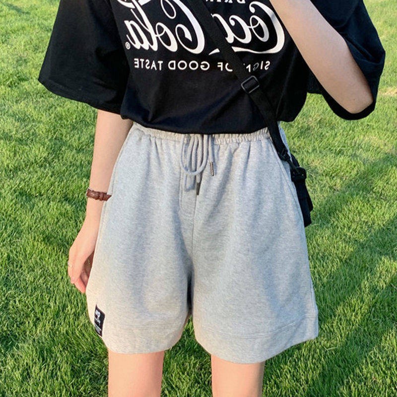 Quần sooc đùi nam nữ cạp chun vải da cá gắn logo, quần short unisex mặc hè | WebRaoVat - webraovat.net.vn