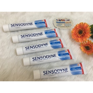💁🏼‍♀️ kem đánh răng chống ê buốt, ngừa sâu răng, tăng thêm hương thơm mát sensodyne fluorid + extra frisch 😁