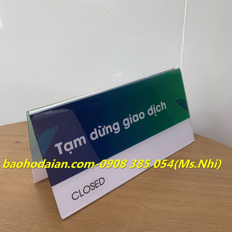 Bảng chức danh 2 mặt để bàn chất liệu mica KT10x20cm- Hình thật