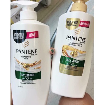 Dầu gội Pantene Thái Lan 900ml ( mua 3 tặng 1 bàn chải trị giá 20 k )