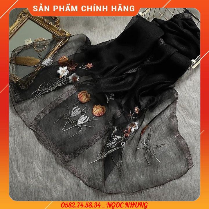 Khăn tơ tằm thêu hoạ tiết hoa văn sang trọng