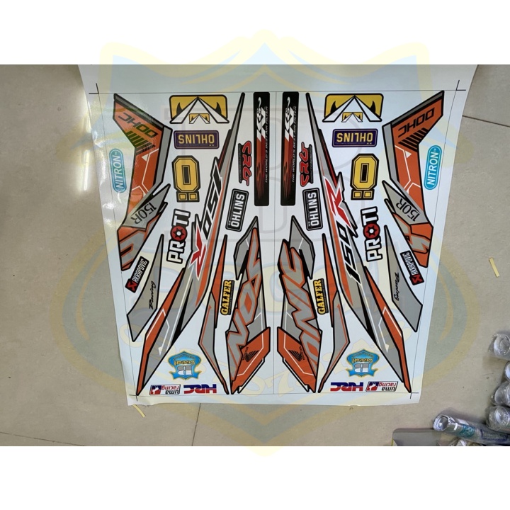 ( Quí khách vui lòng mang ra tiệm cho thợ dán ) Tem sonic 150