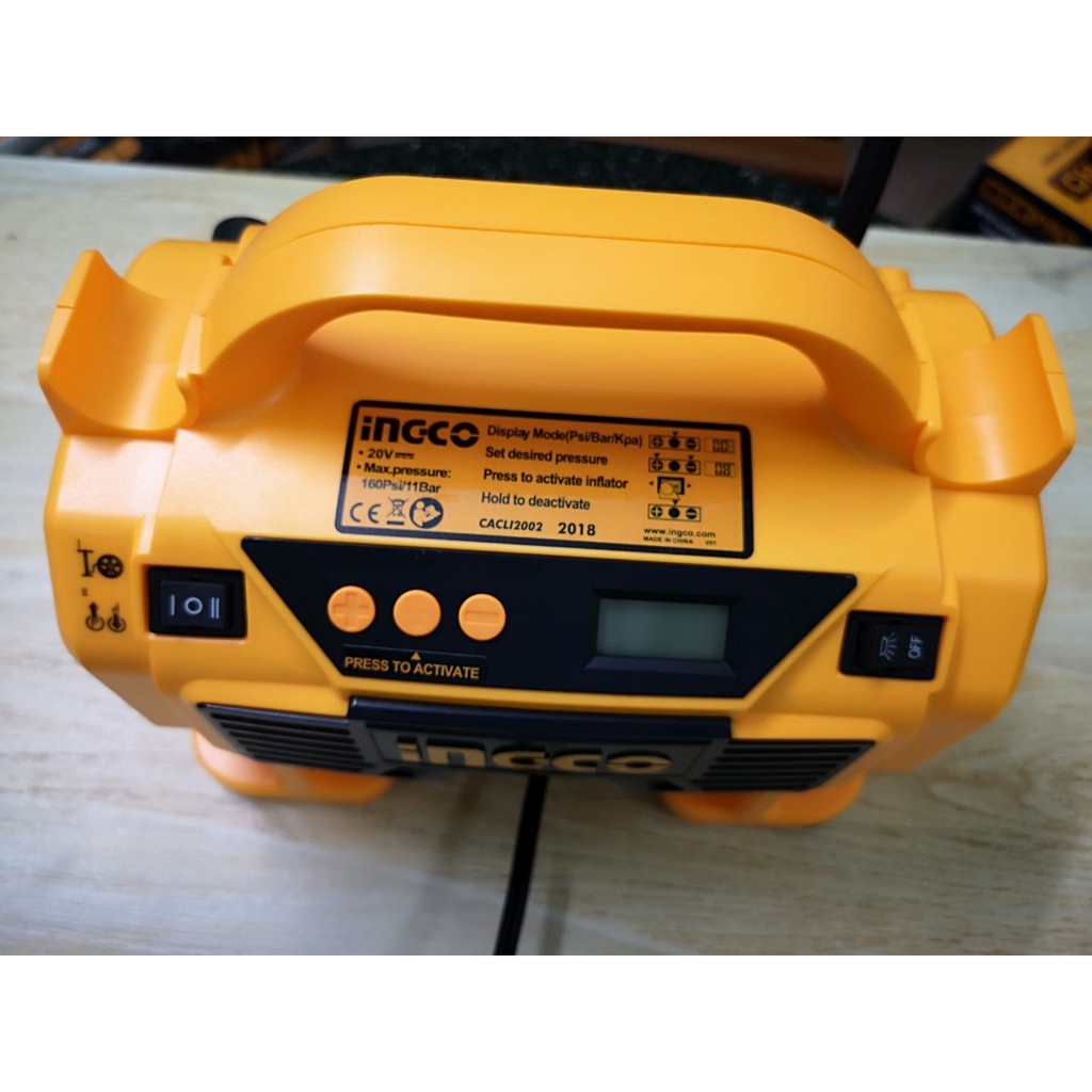 Máy bơm xe hơi, xe máy, đa năng  dùng pin 20v INGCO CACLI2002