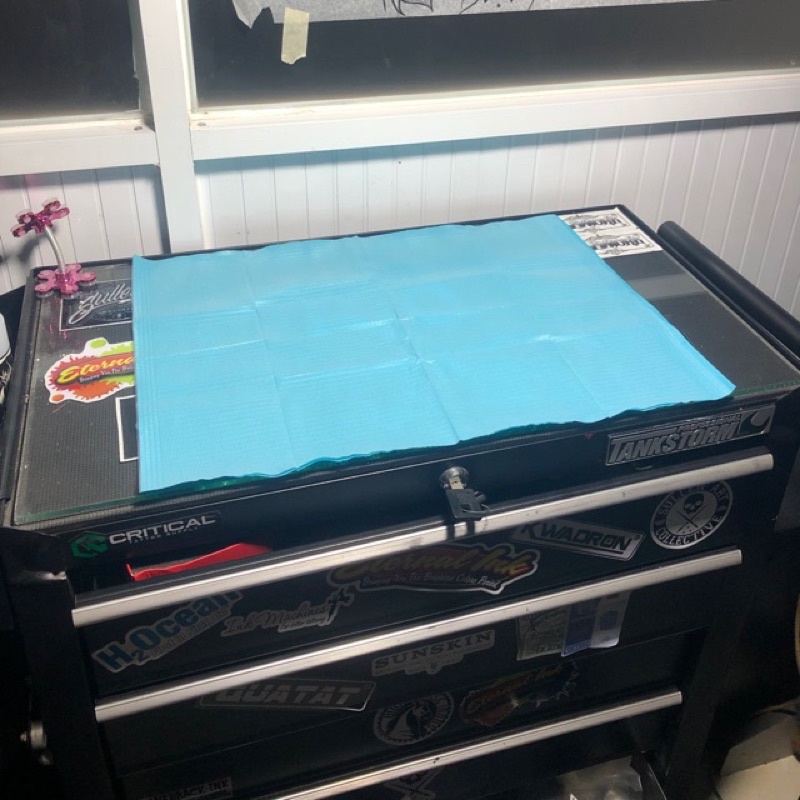 Khăn lót trải bàn dùng trong xăm hình