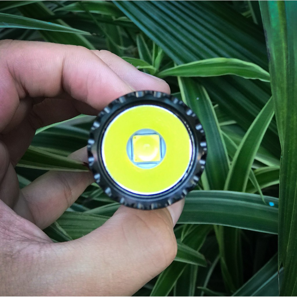 Đèn pin siêu sáng ACEBEAM E70 độ sáng 4600 lumen xa 240m LED XHP70.2 pin 21700  sạc USB-C