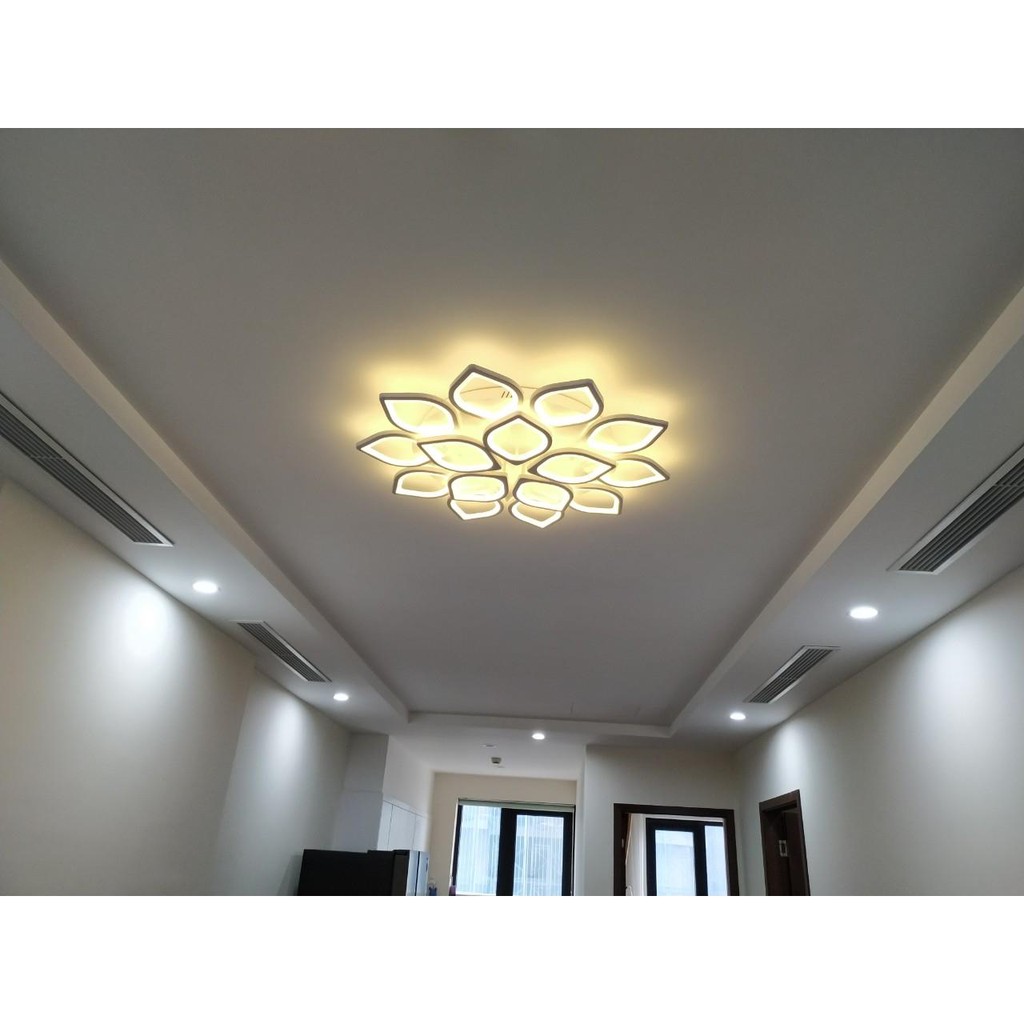 Đèn led ốp trần trang trí phòng 15 cánh có 3 chế độ sáng tặng điều khiển tăng chỉnh bảo hành 12 tháng - Mã 2010/15