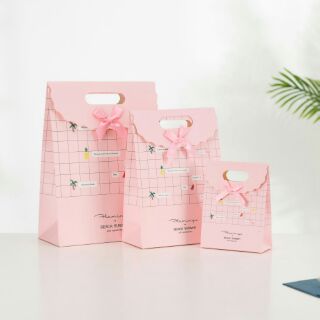 Túi quà giấy dễ thương