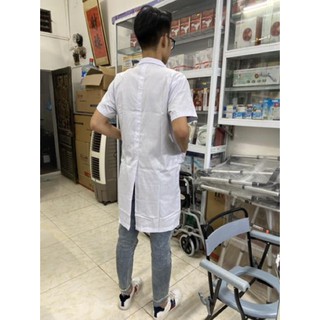 Áo blouse bác sĩ dáng dài