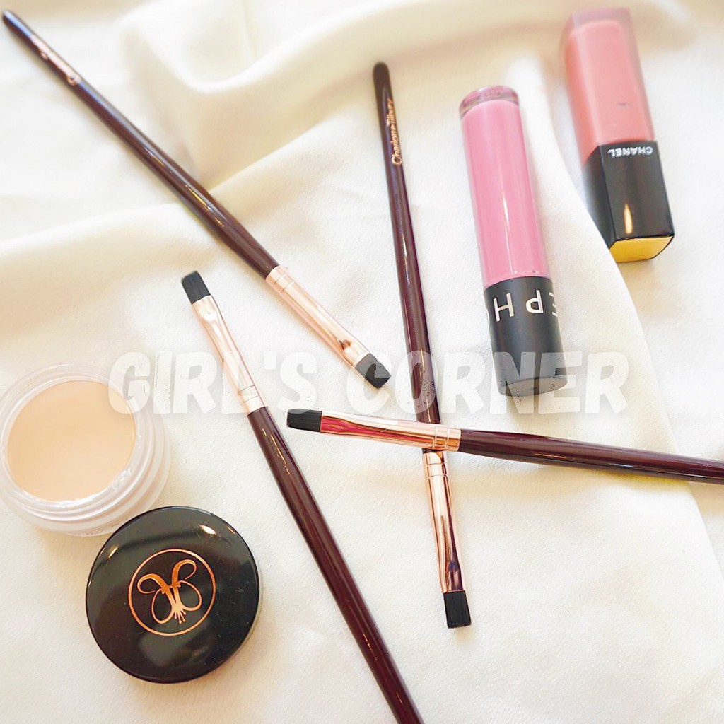 Cọ môi Charlotte Tilbury