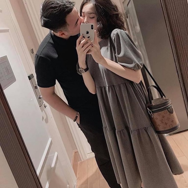 Váy zara new tag size S mặc lên dáng cực xinh, chất thì siêu mát. Hè mặc đi chơi hay đi du lịch thì quá hợp lý nha chị e
