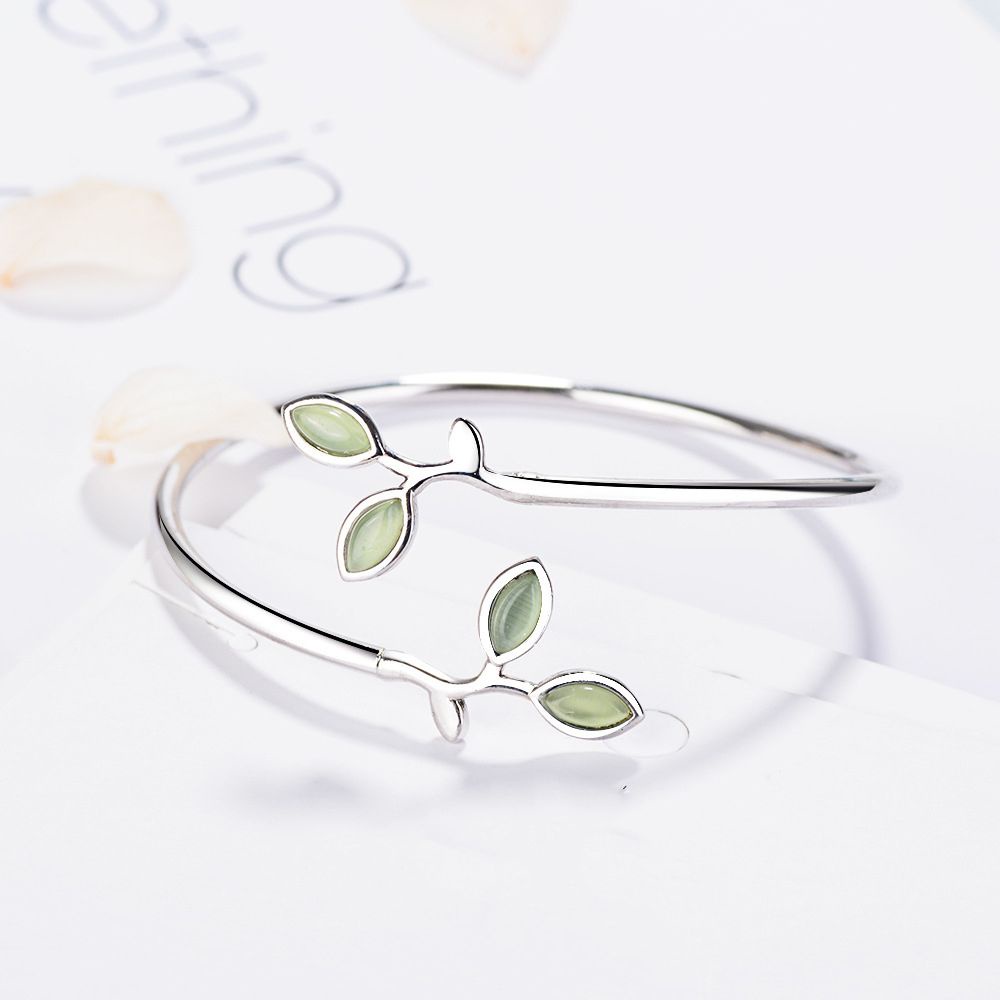 Vòng đeo tay dạng mở hình chiếc lá phong cách Hàn Quốc thời trang cho nữ