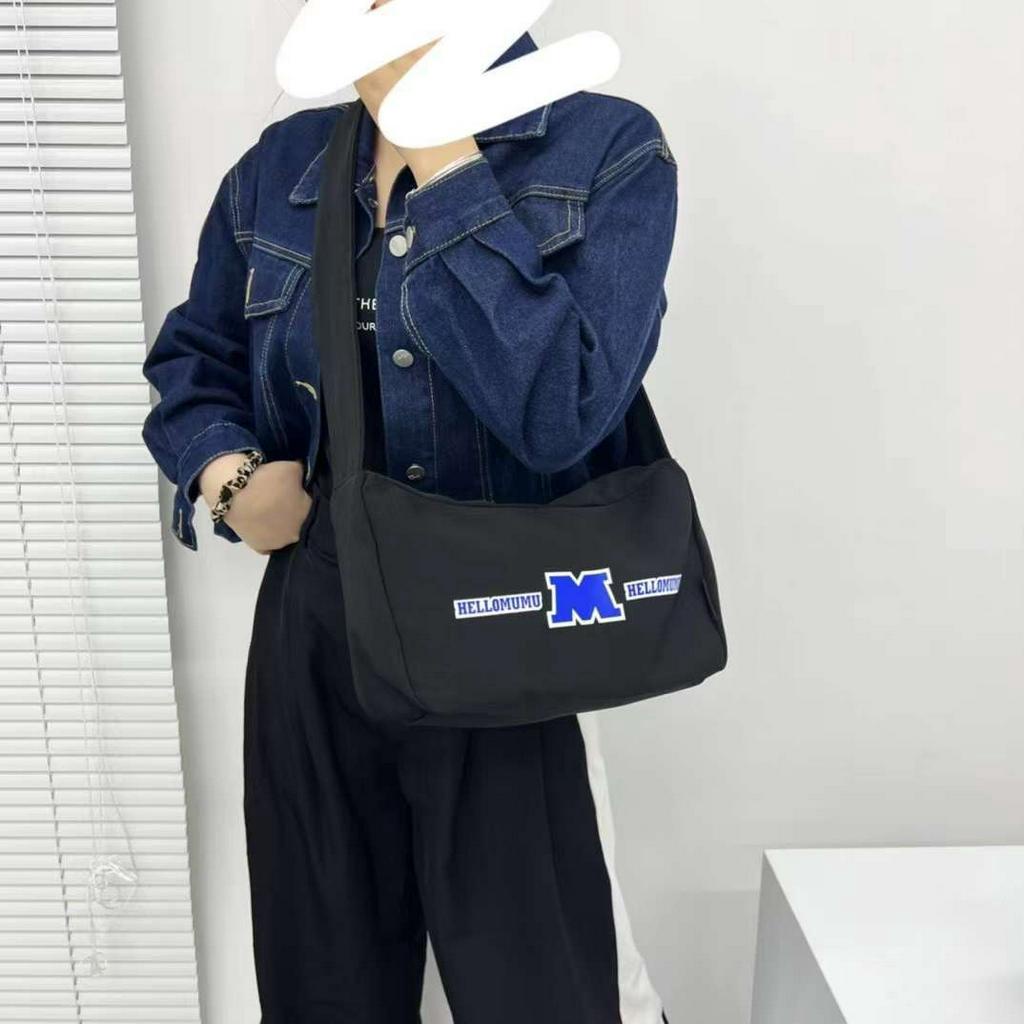 Túi đeo chéo nữ vải dù màu đen trơn thời trang basic hàn quốc học sinh sinh viên đi học đi chơi C9342