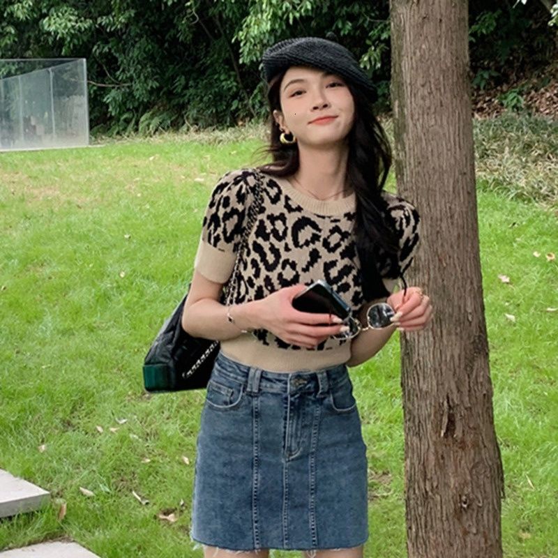 Áo dệt kim tay ngắn cổ tròn in da báo thời trang phong cách retro