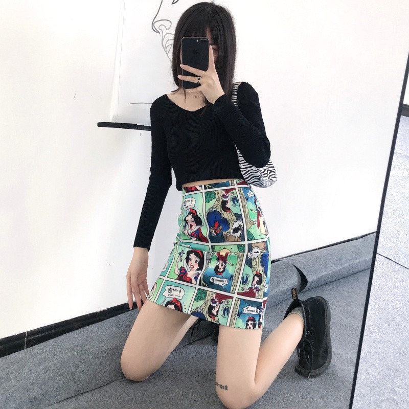 Chân váy chữ A in họa tiết truyện tranh độc đáo phong cách cổ điển | BigBuy360 - bigbuy360.vn