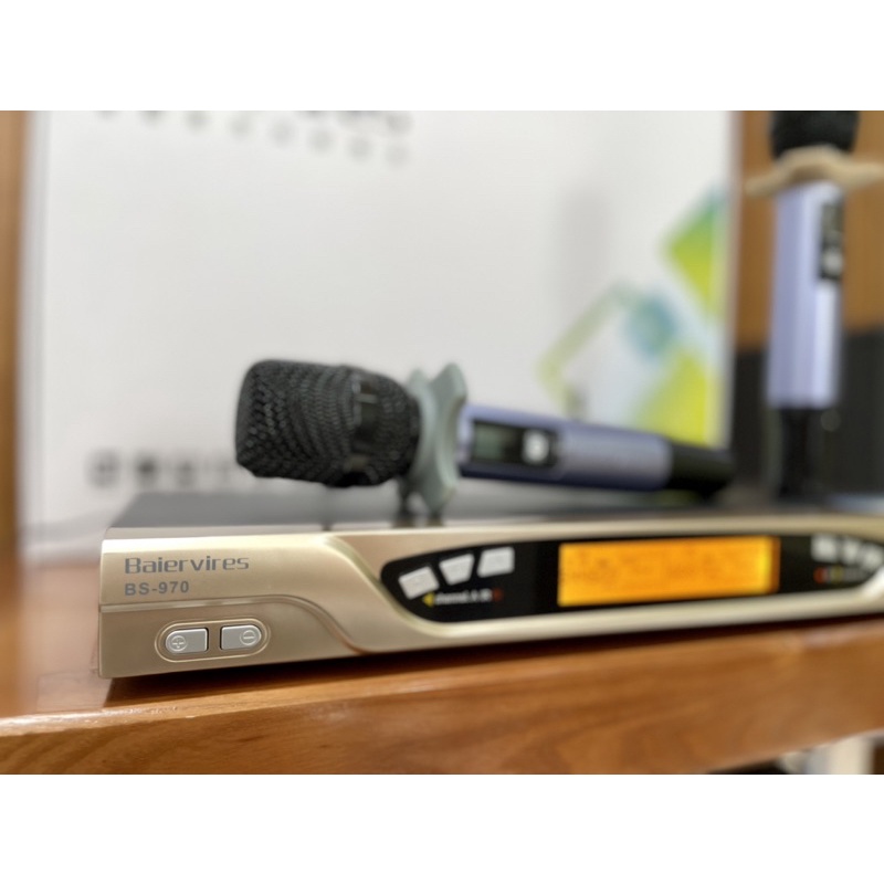 Micro không dây Baiervires BS-970 chính hãng rất cao cấp.Tặng bộ pin sạc