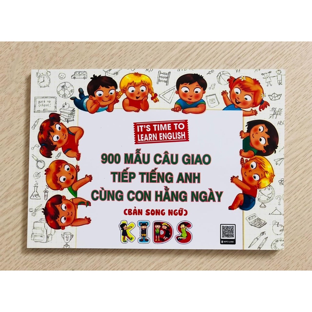 900 mẫu câu giao tiếp Tiếng Anh cùng con hằng ngày - bản song ngữ khổ A5