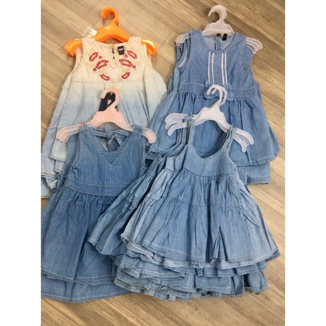 Đầm jean cho bé gái nhiều mẫu hàng xuất size 2-8 tuổi