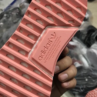 Giày human race màu tím xanh