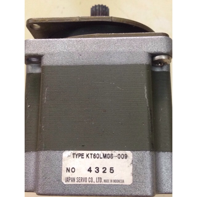 Mô tơ bước 0,9kg  55x55x62mm