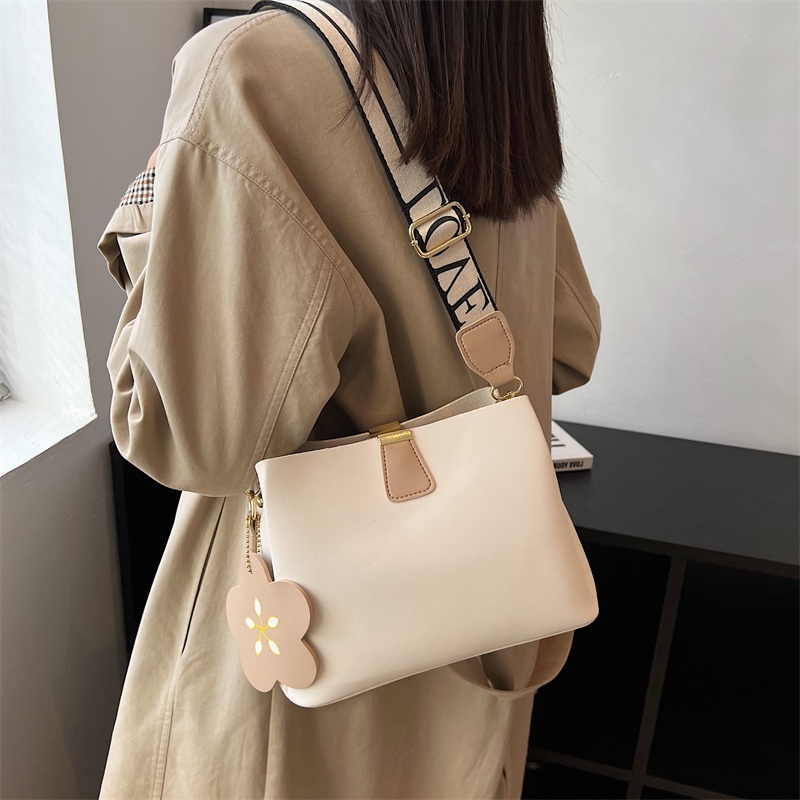 Túi Xách bucket Cỡ Nhỏ Thời Trang Cao Cấp 2022