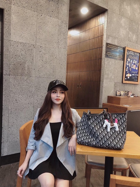 [Mã FAXANH1505 giảm 10K đơn 50K] XẢ KHO - BÁN SỈ ÁO KHOÁC VEST TAY LỠ GHI - ĐEN | BigBuy360 - bigbuy360.vn